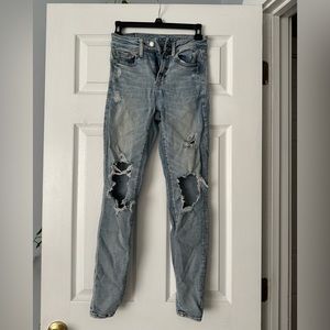 American eagle | size 2 regular | hi-rise ripped jegging light wash